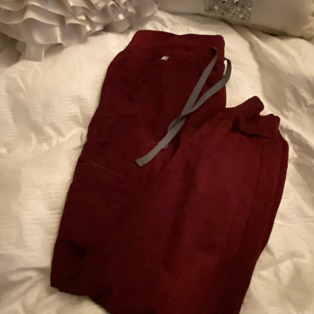 Worn once figs Zamora joggers size xs